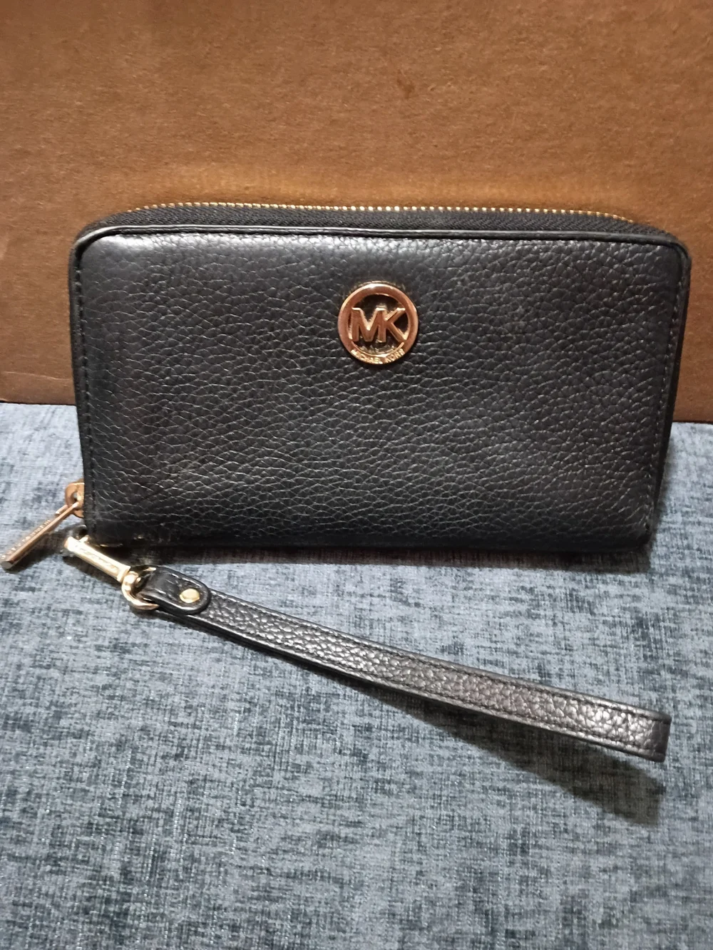 Michael Kors Black Leather Zip-Around Wristlet Wallet